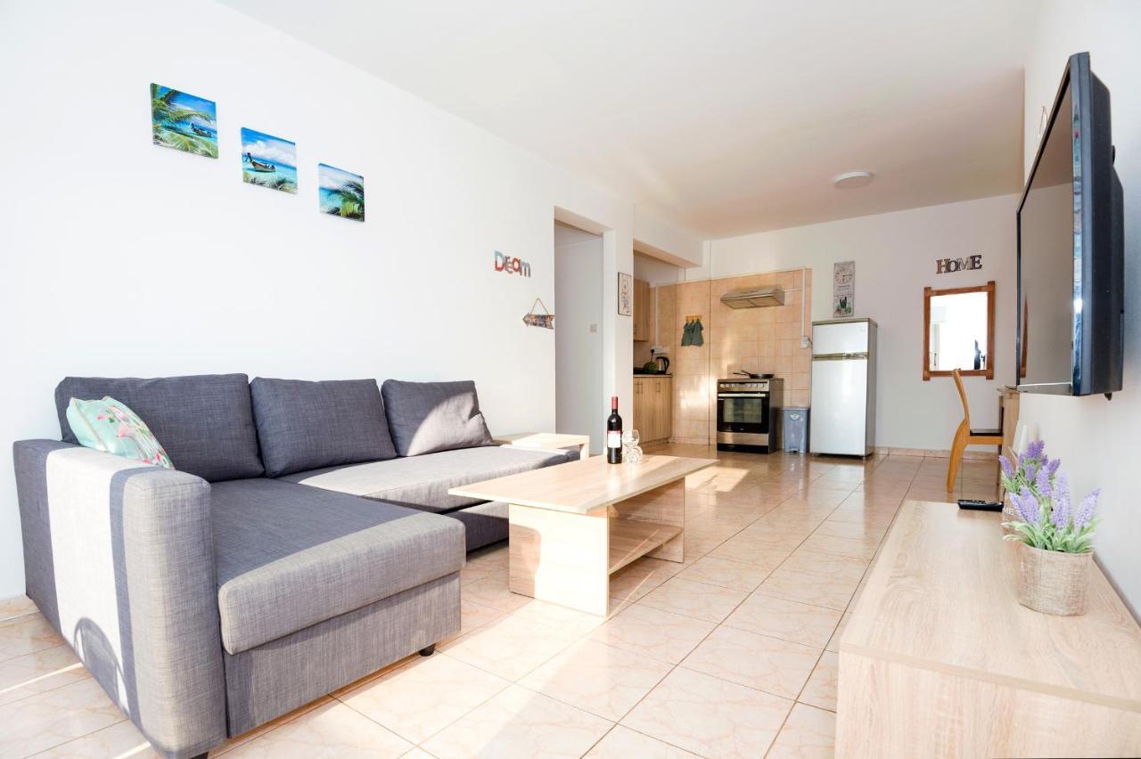 Mynapa Apartments Ayia Napa Exteriör bild